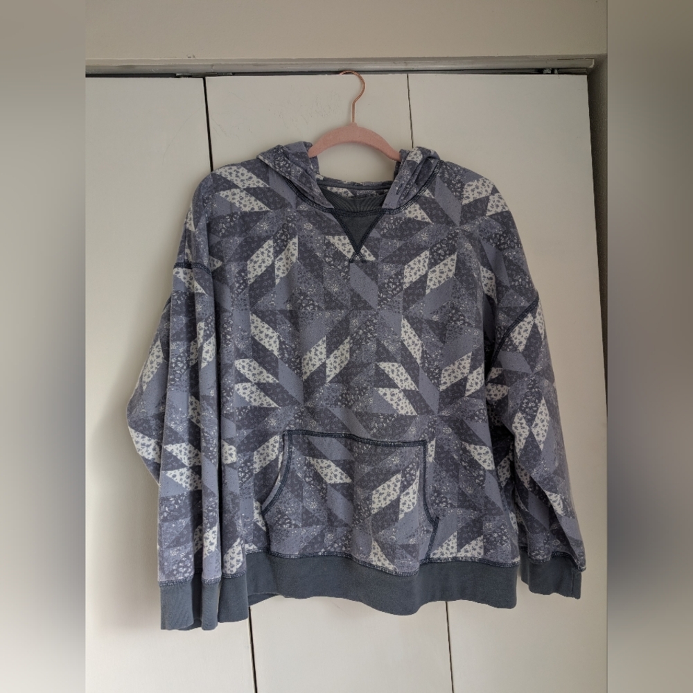 Women's L American Eagle Patchwork Patterned Hoodie Soft and Cozy